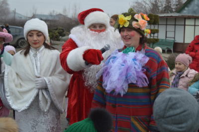 Дед Мороз и Снегурочка на детской елке в ЭБЦ